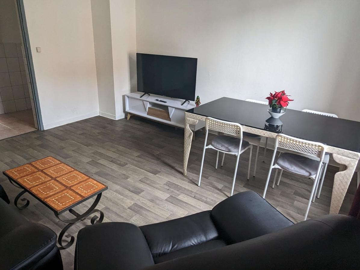 Le Thannois - Appartement 2 Chambres, Salon, Cuisine Equipee, Parking Et Wifi Gratuit Mulhouse Exterior photo